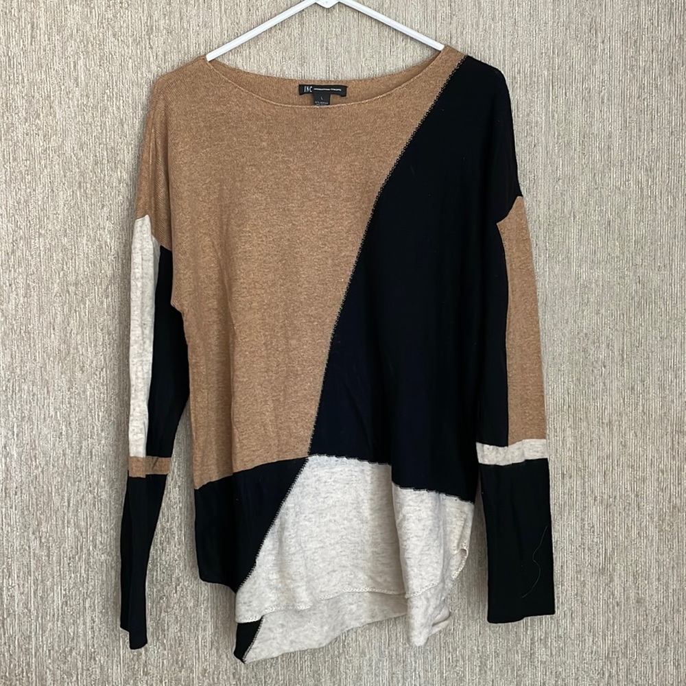 Tri-color sweater top